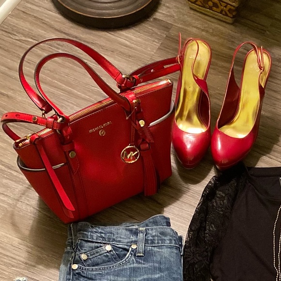 ❤️🔥MICHAEL KORS SAFFIANO LEATHER CROSSBODY/SATCHEL TOTE w/FREE DUST BAG 👜 - Picture 14 of 15